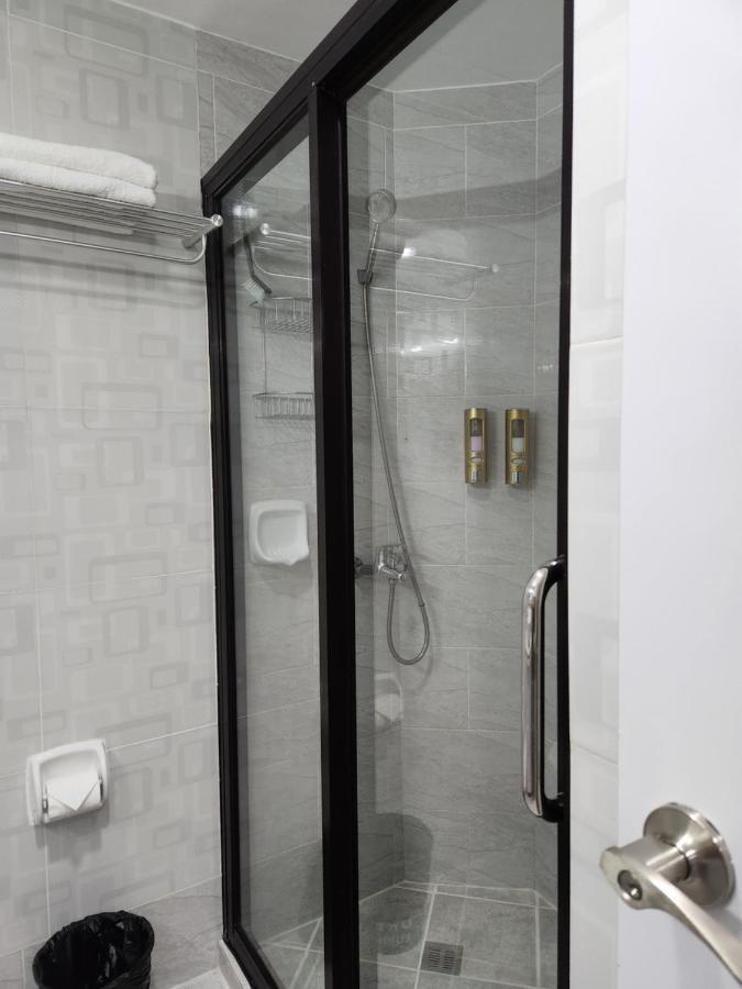 Condo Azur Suites A125 Amani Resorts Residences , 5 Minutes Airport, Netflix, Stylish, Cozy With Luxurious Swimming Pool Lapu-Lapu City Bagian luar foto