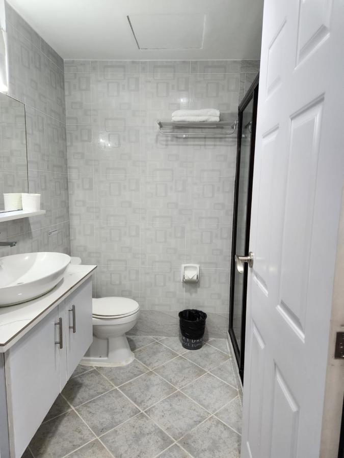 Condo Azur Suites A125 Amani Resorts Residences , 5 Minutes Airport, Netflix, Stylish, Cozy With Luxurious Swimming Pool Lapu-Lapu City Bagian luar foto
