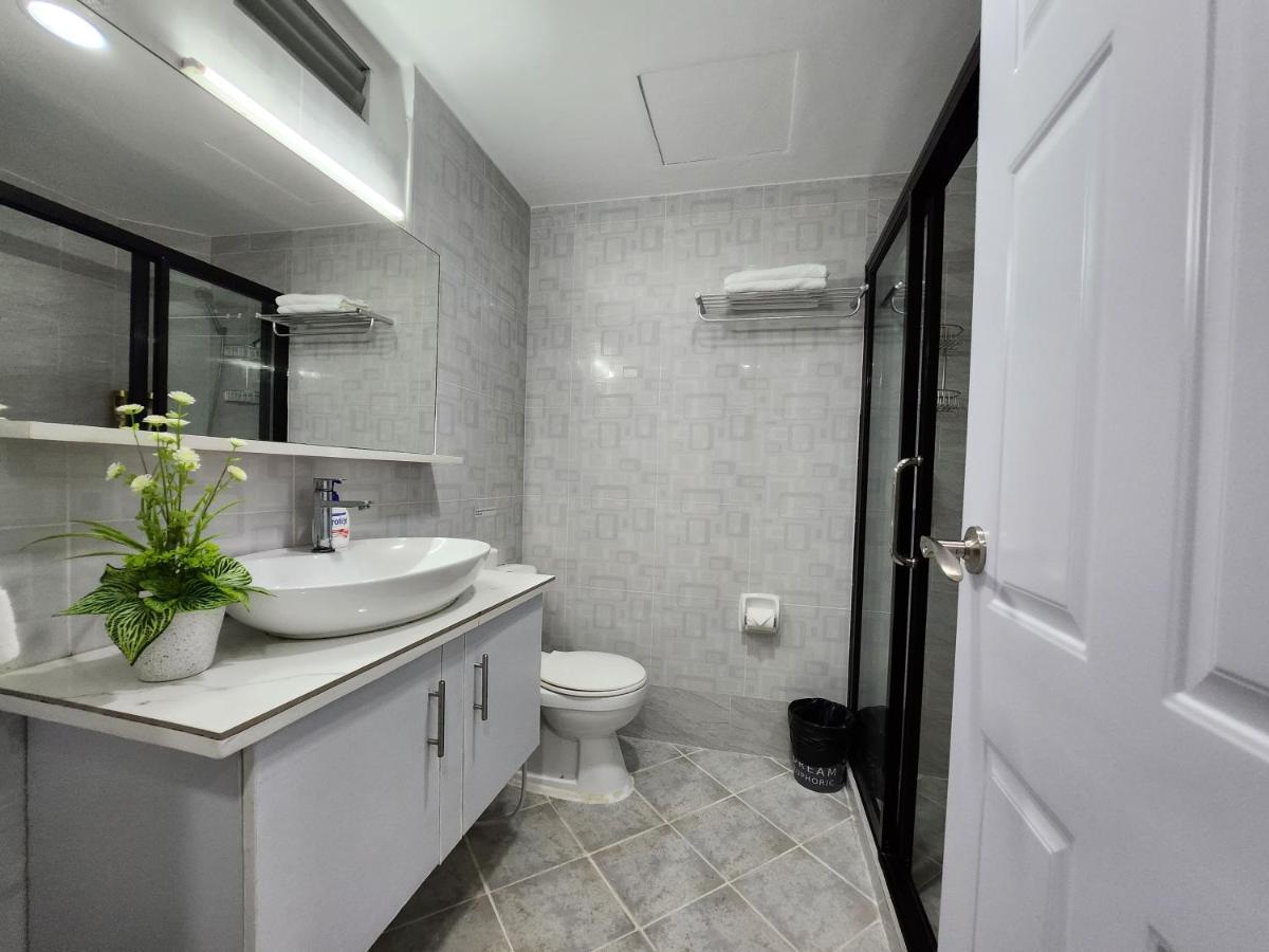 Condo Azur Suites A125 Amani Resorts Residences , 5 Minutes Airport, Netflix, Stylish, Cozy With Luxurious Swimming Pool Lapu-Lapu City Bagian luar foto